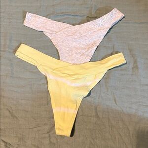 PINK Victoria's Secret V crossover Thong Set